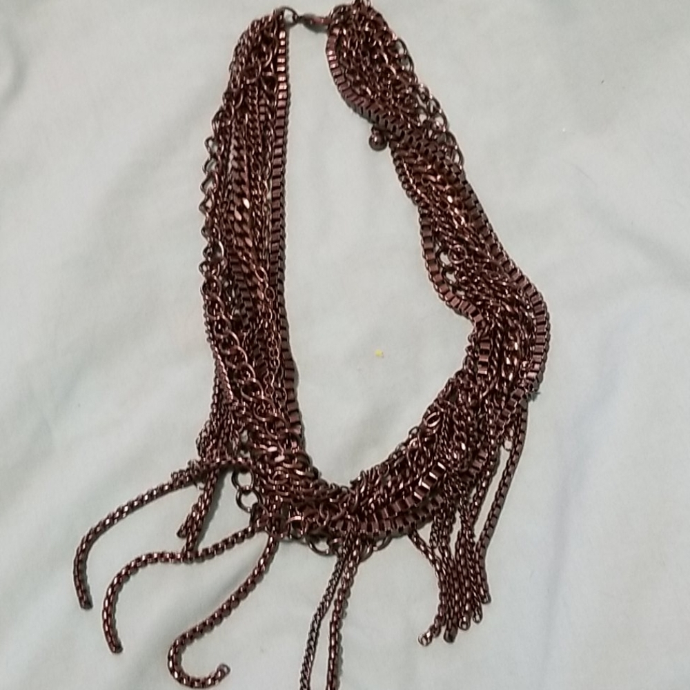 Metal necklace